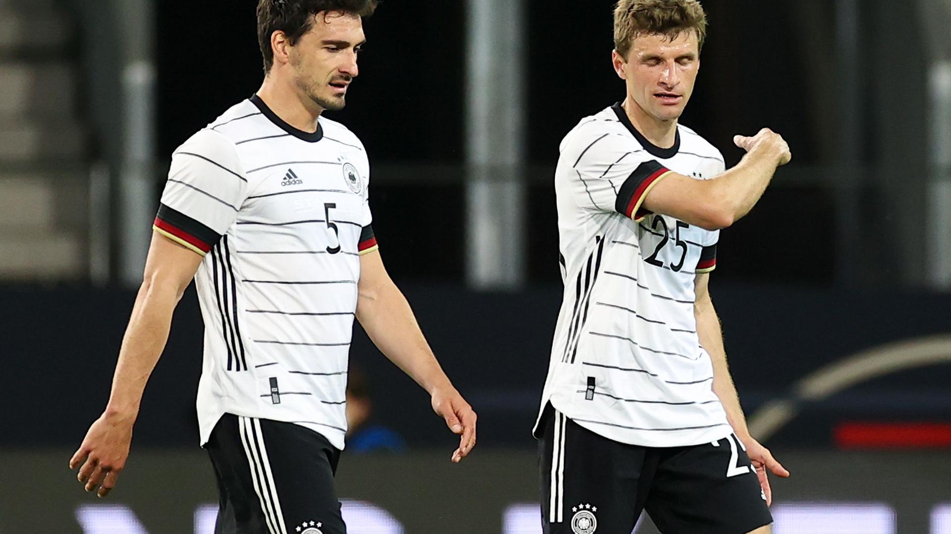 Sollen vorangehen beim DFB-Team: Mats Hummels (l) und Thomas Müller.