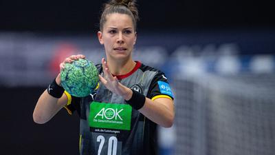 Ist mit Deutschlands Handballerinnen bei der WM in Spanien gefordert: Emily Bölk.